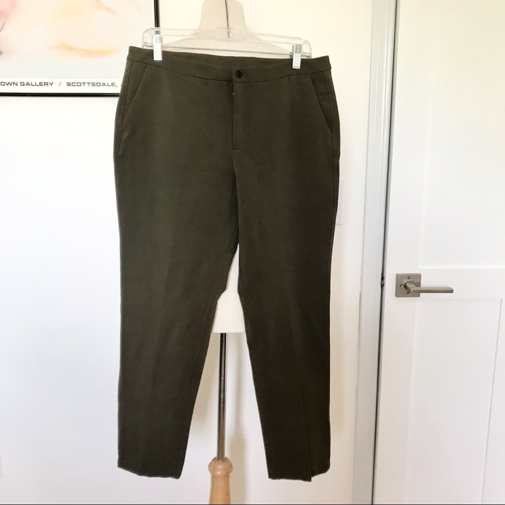 Lululemon Cropped Tailored Pants Stretchy Sz 12